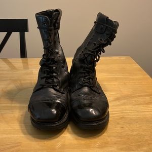 Bates 11" Paratrooper Side Zip Boot leather & a polishable toe.